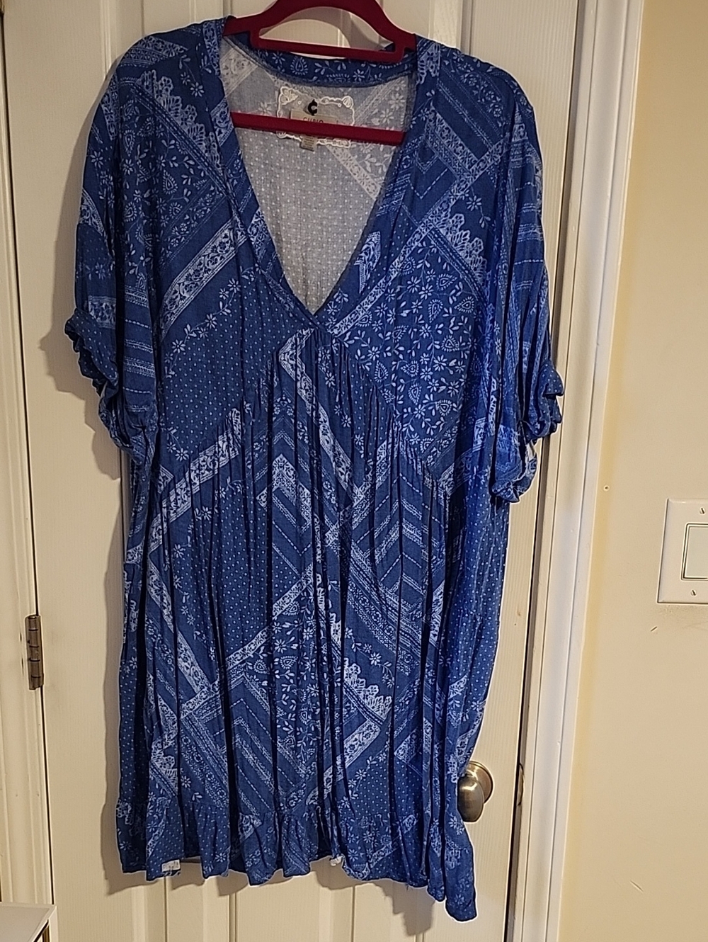 Blue Patterned V-Neck Women's Tunic Top